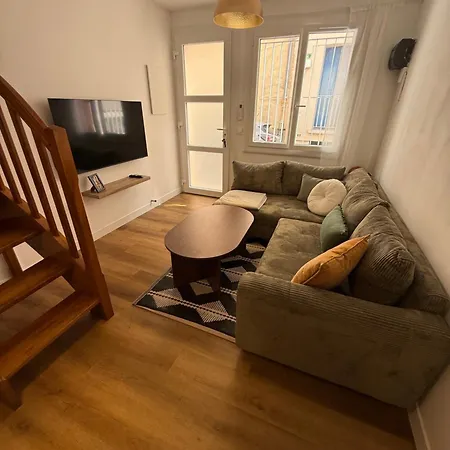 Duplex Centre Refait A Neuf