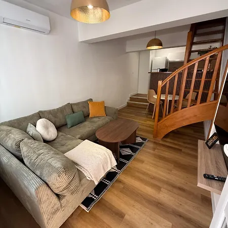 Duplex Centre Refait A Neuf *